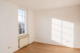 Traumhafte 4 Zimmer Wohnung in beeindruckender Villa! - imagecrop.de-_37A9040