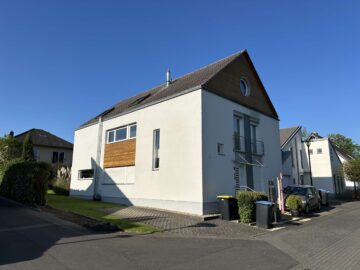 Moderne 2,5 Zimmer Wohnung mit exklusiver Ausstattung, 56182 Urbar, Dachgeschosswohnung