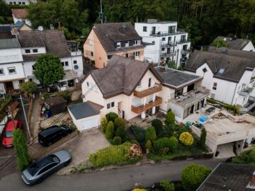Hübsches Einfamilienhaus in bester Wohnlage!, 56077 Koblenz, Doppelhaushälfte